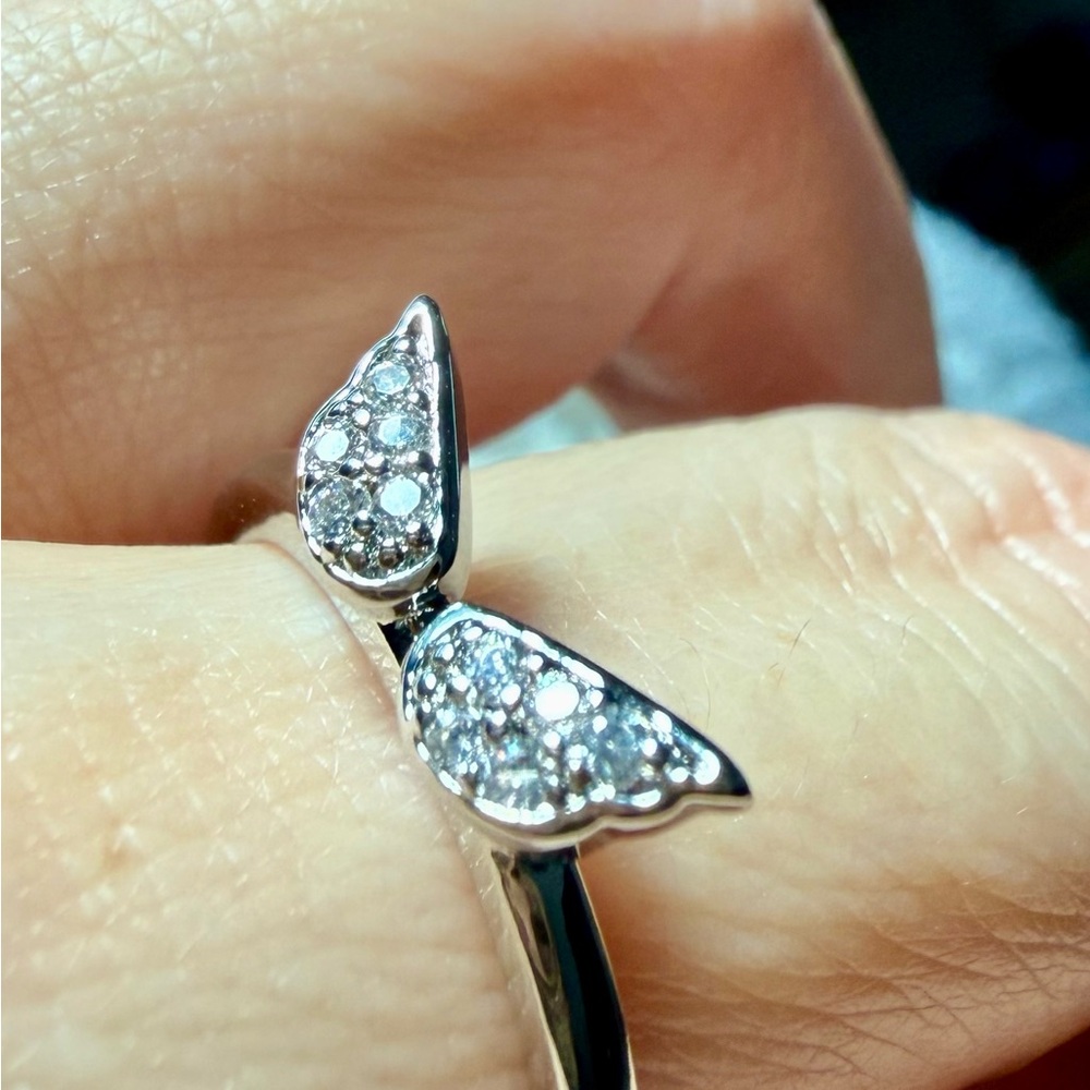 NEW! White Gold Plated Crystal Angel Wings Ring - Size 8 - Picture 8 of 12